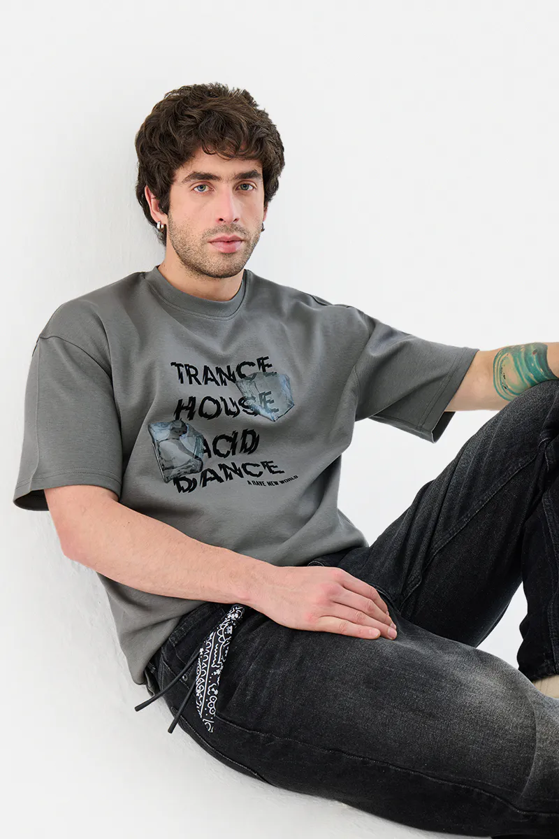 Oversized T-Shirt – Grey Graphic